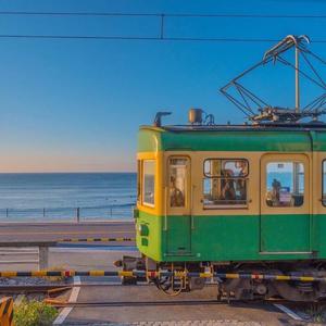 两个肥奶被揉出奶水
